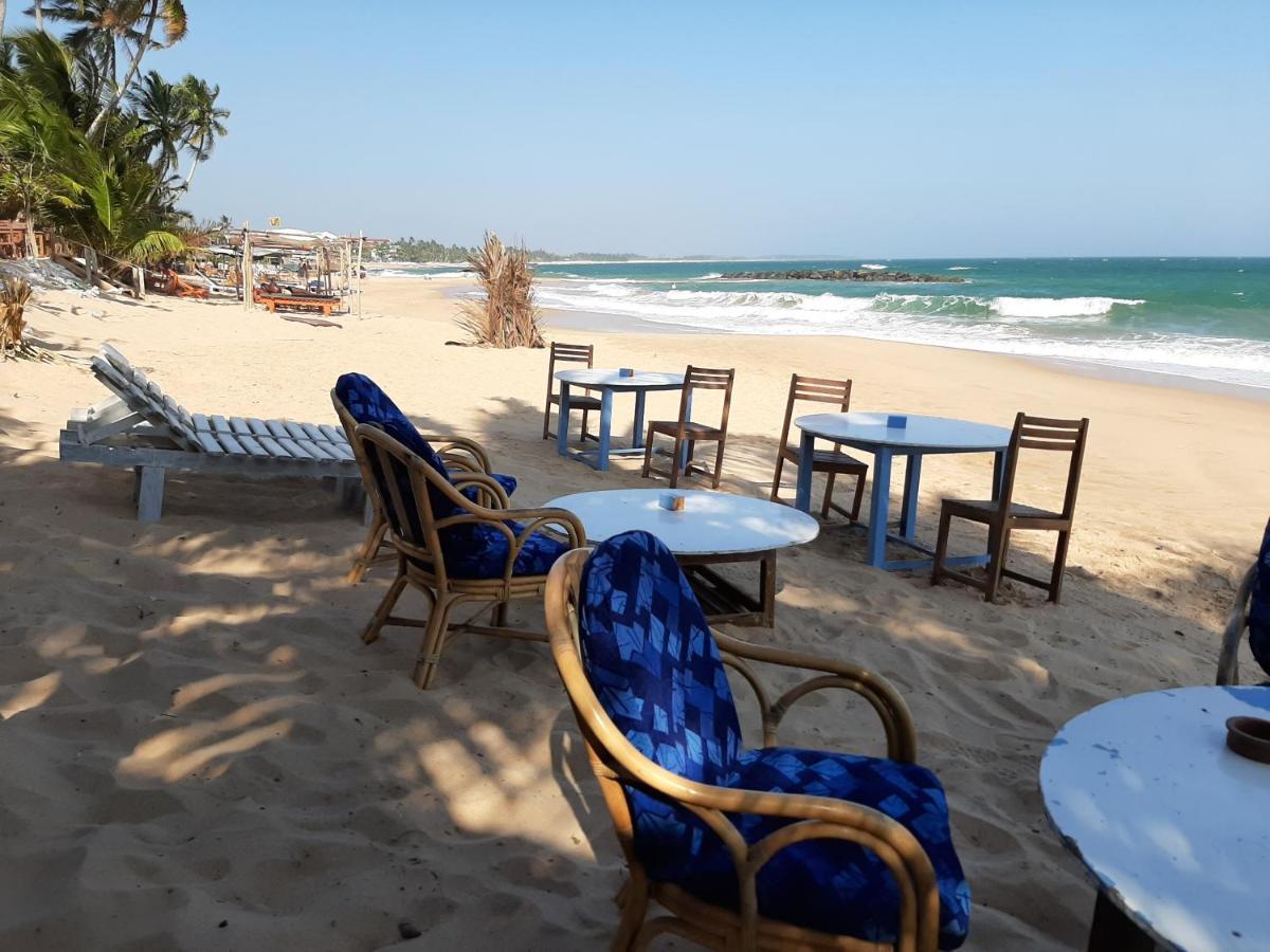 Lobster Beach Hotel Tangalle Esterno foto