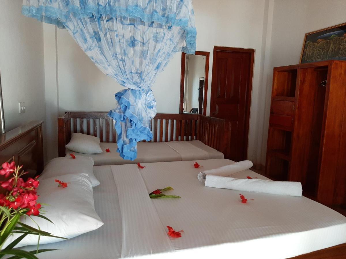 Lobster Beach Hotel Tangalle Esterno foto