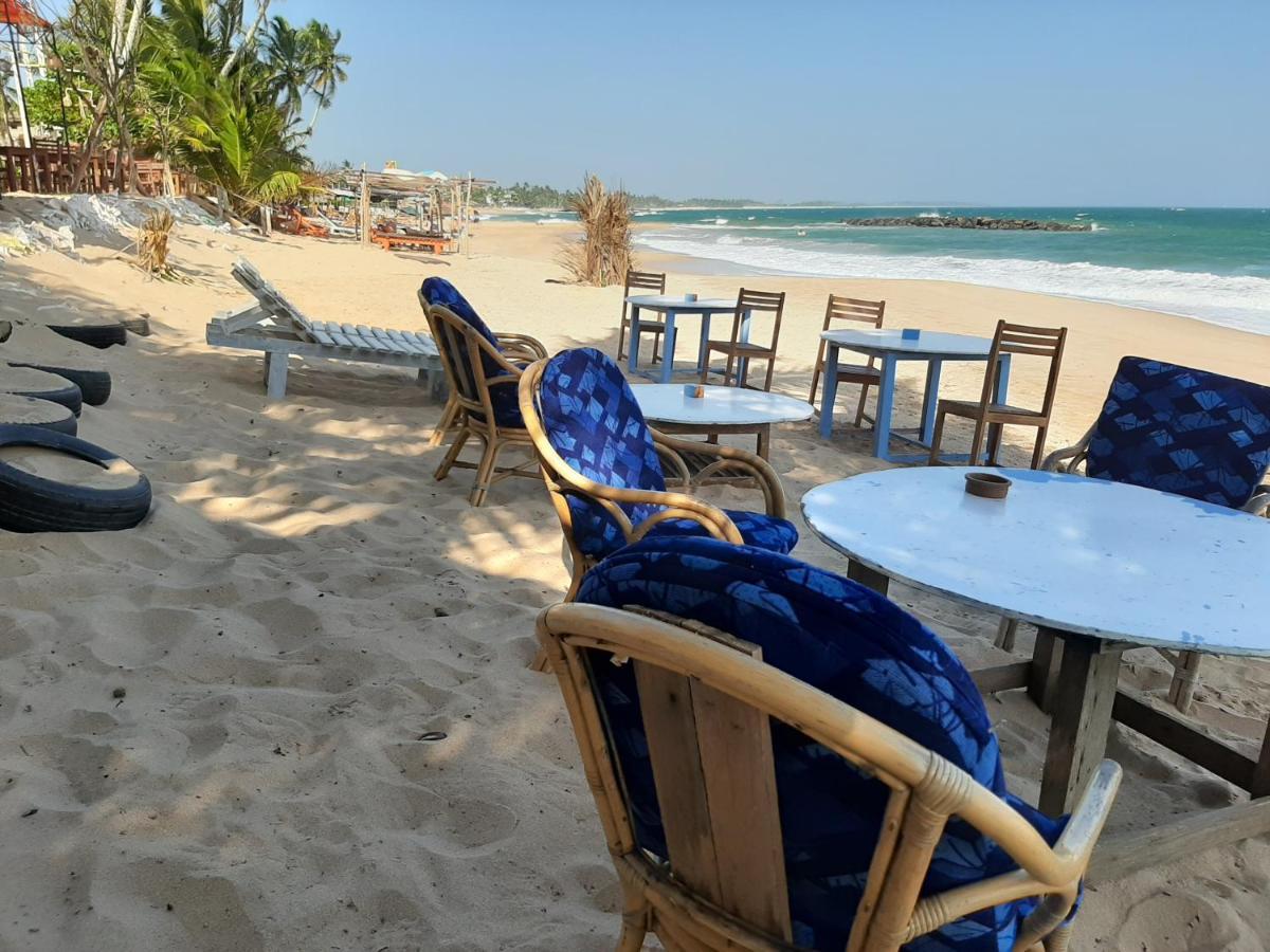 Lobster Beach Hotel Tangalle Esterno foto
