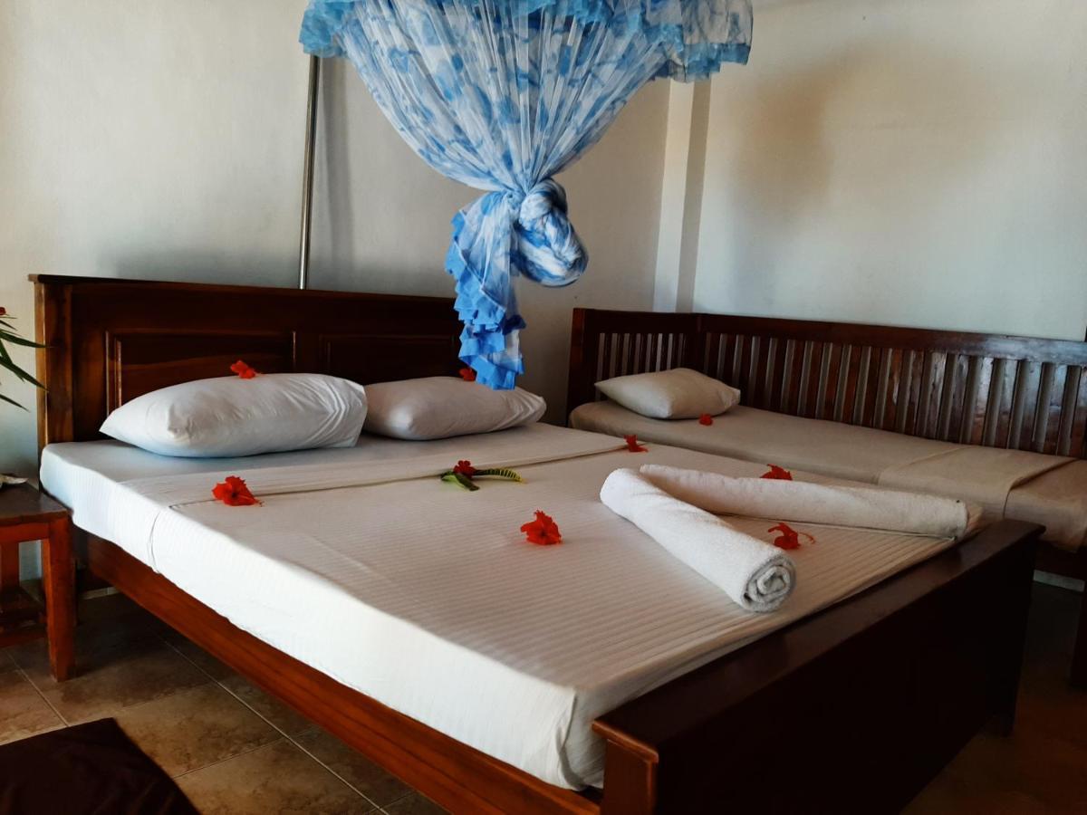 Lobster Beach Hotel Tangalle Esterno foto