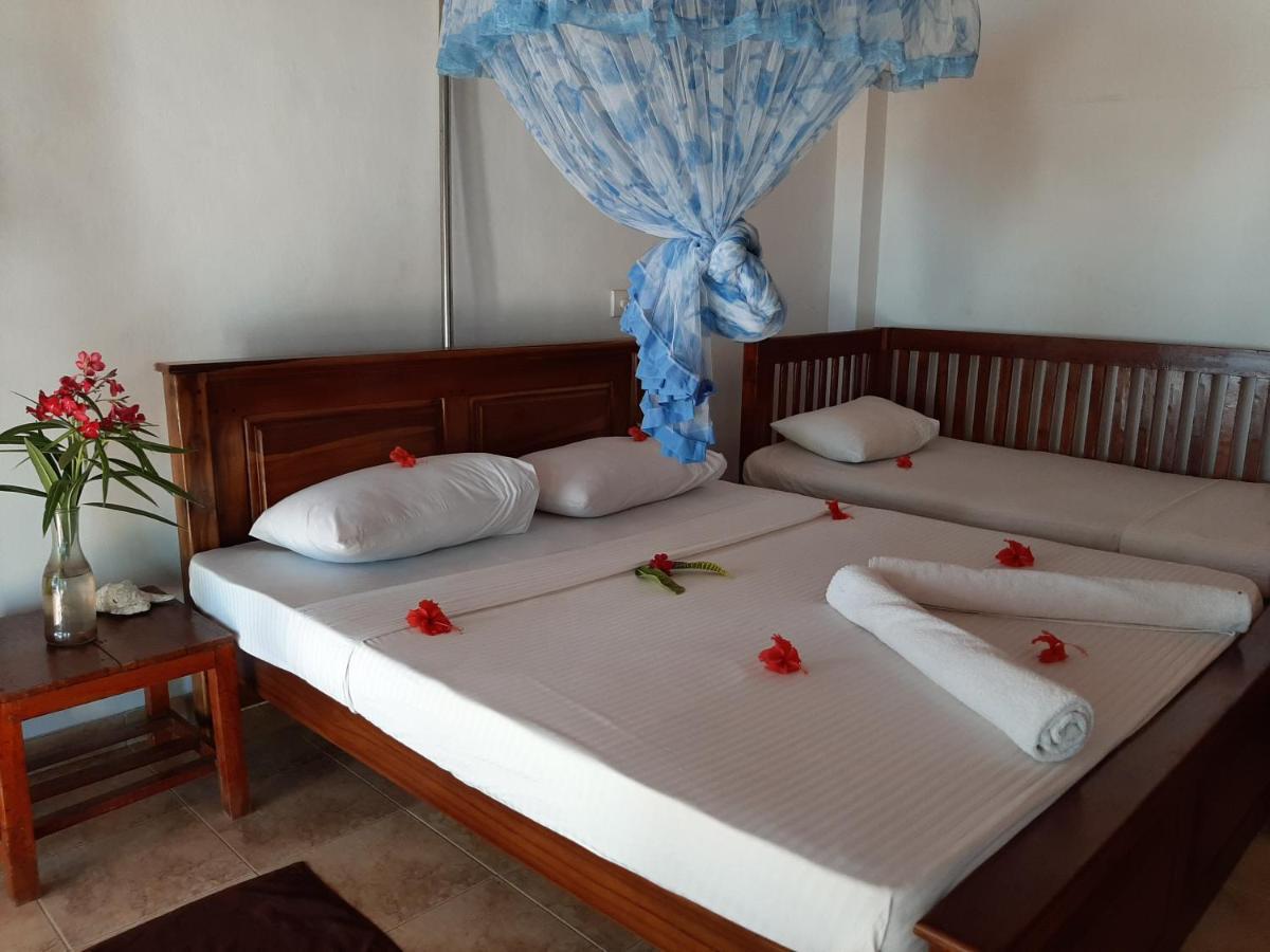 Lobster Beach Hotel Tangalle Esterno foto