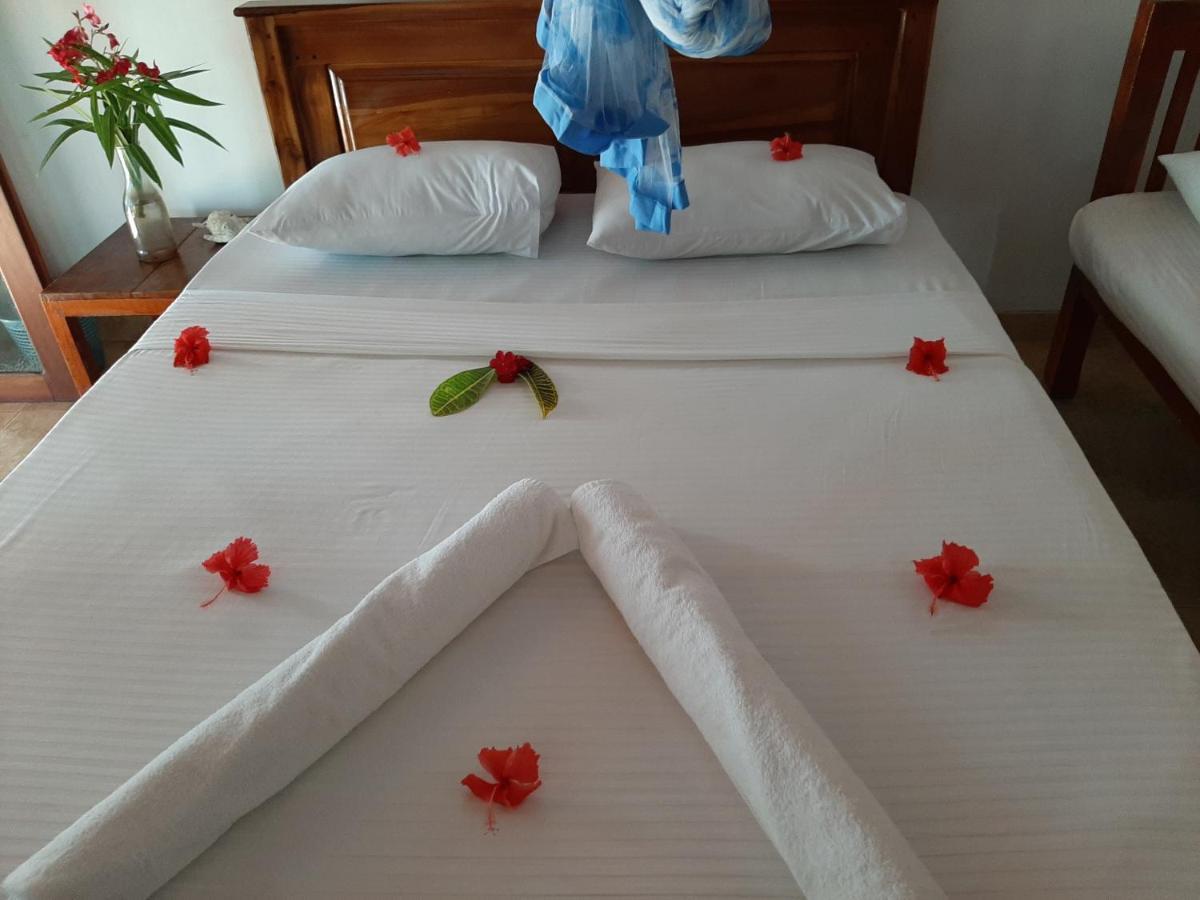 Lobster Beach Hotel Tangalle Esterno foto