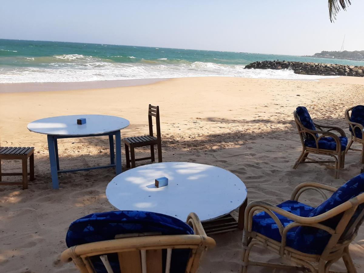 Lobster Beach Hotel Tangalle Esterno foto