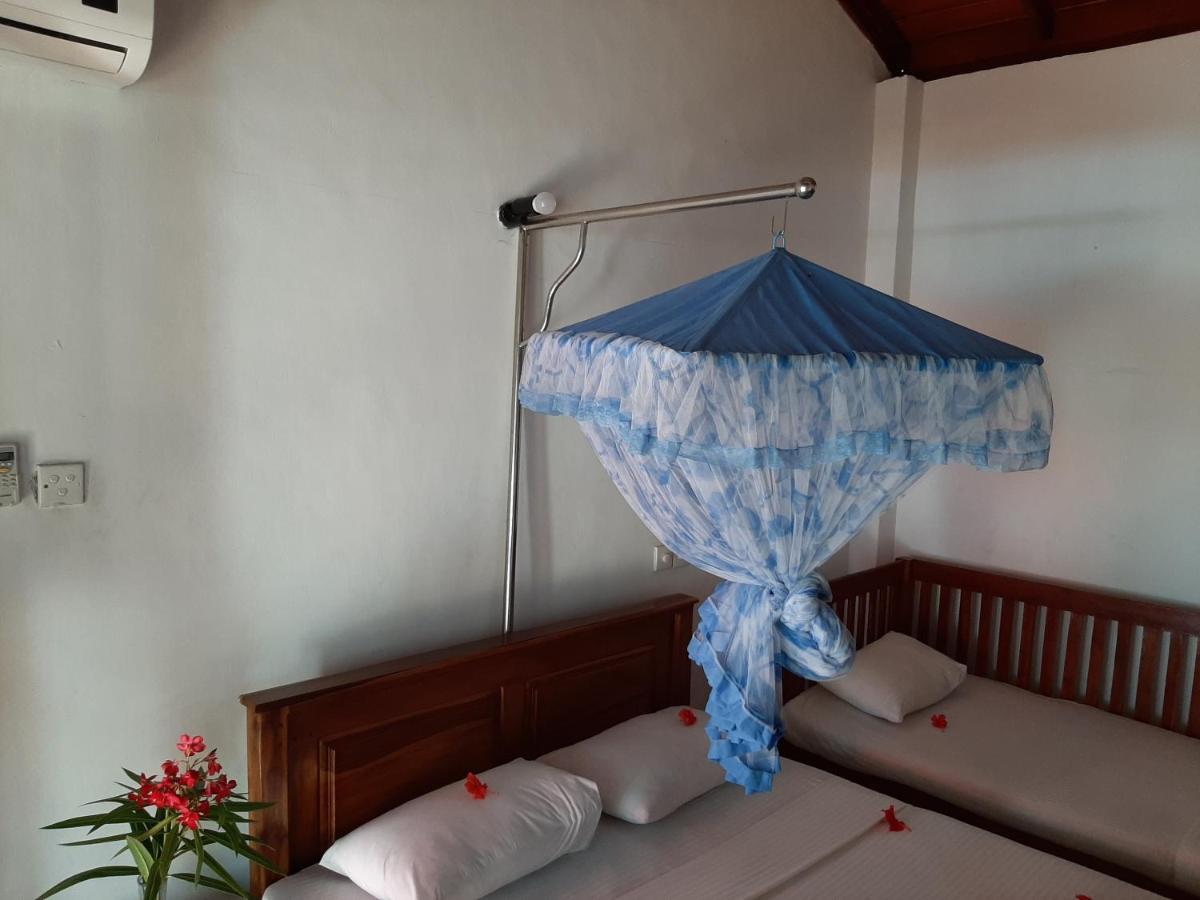 Lobster Beach Hotel Tangalle Esterno foto