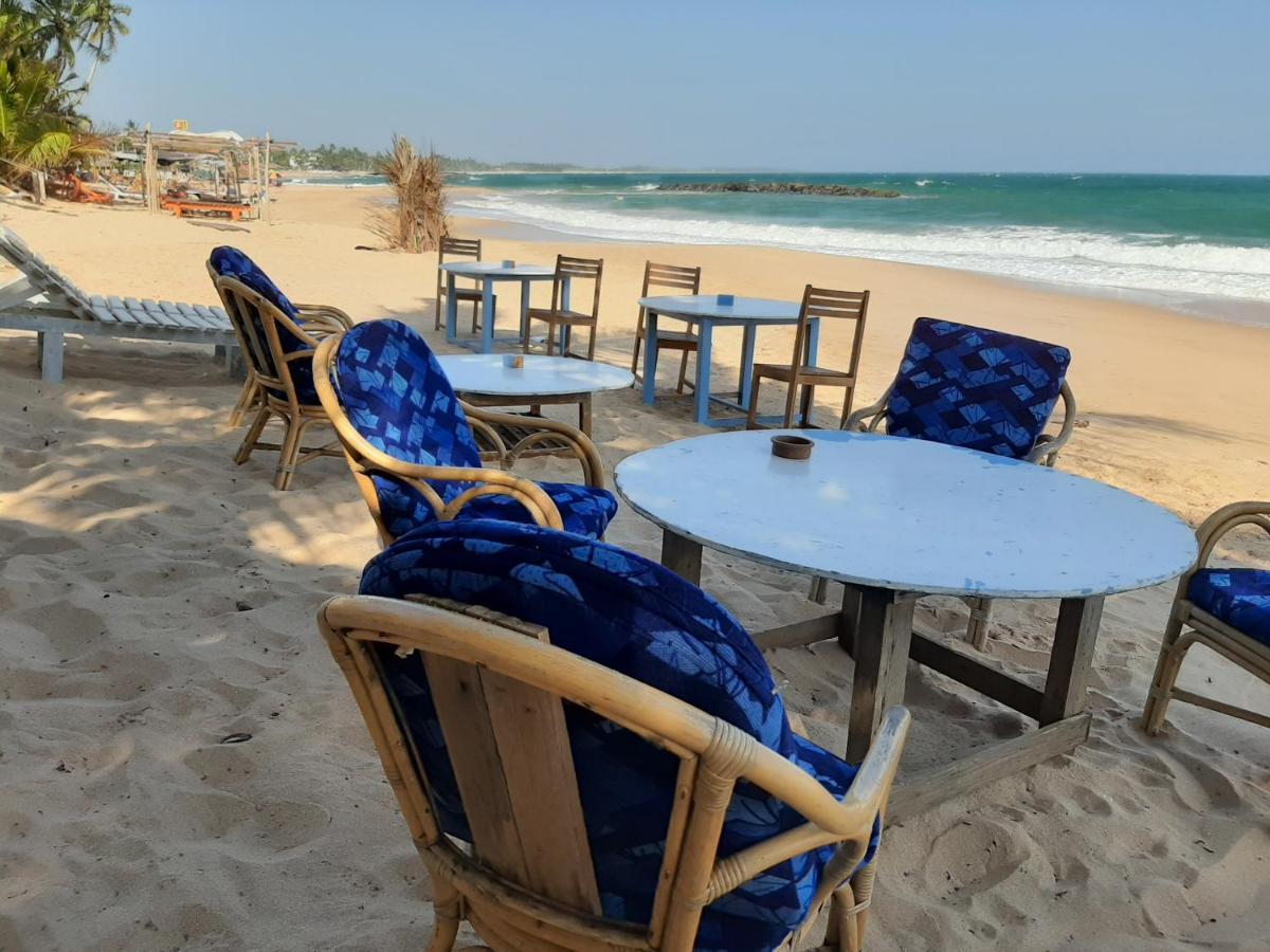 Lobster Beach Hotel Tangalle Esterno foto